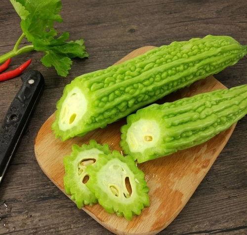 冉然吃瓜